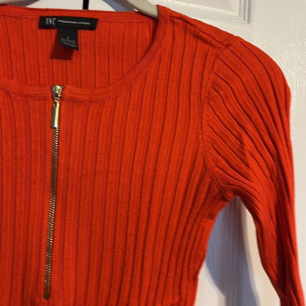 INC International concepts orange ribbed Sweater with gold zipper size small - Picture 5 of 9